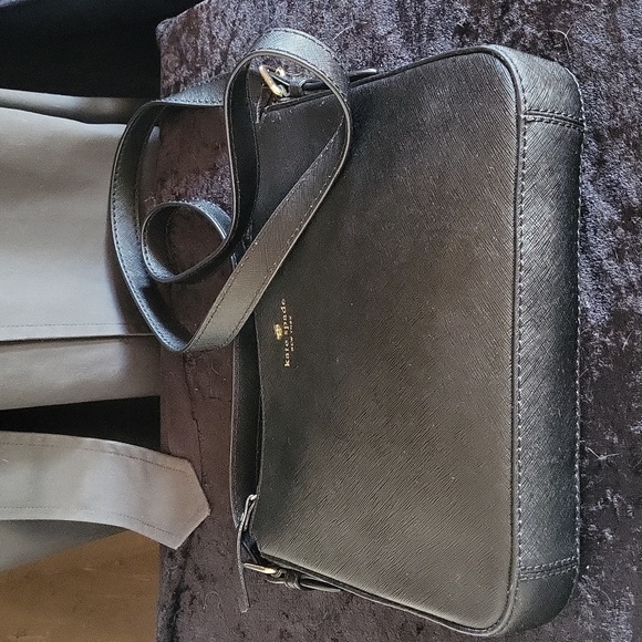 ♠️ Kate Spade ♠️ Medium Black Crossbody  Purse EUC - Picture 6 of 10